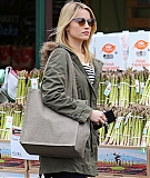 diannaagronorg_candids_006.jpg