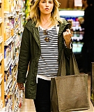 diannaagronorg_candids_012.jpg