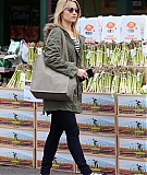 diannaagronorg_candids_015.jpg