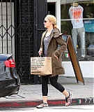 diannaagronorg_candids_014.jpg