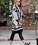 diannaagronorg_candids_026.jpg