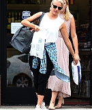 diannaagronorg_candids_004.jpg