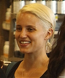 diannaagronorg_candids_052.jpg