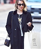 diannaagronorg_candids_009.jpg