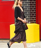 diannaagronorg_candids_007.jpg