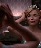 DiannaAgron_GleeS2_0056.jpg